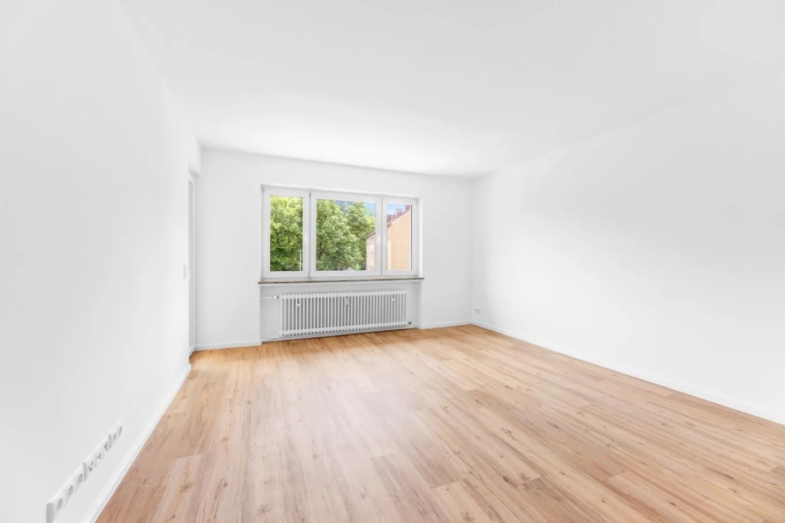 Hochwertig sanierte 3-Zimmer-Wohnung mit Balkon
